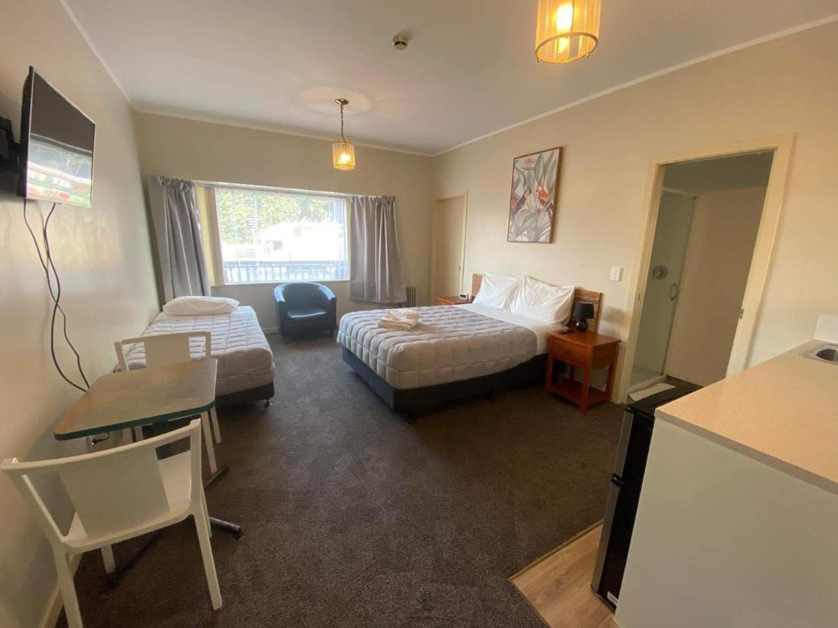 Chambre Familiale avec Salle de Bains Privative