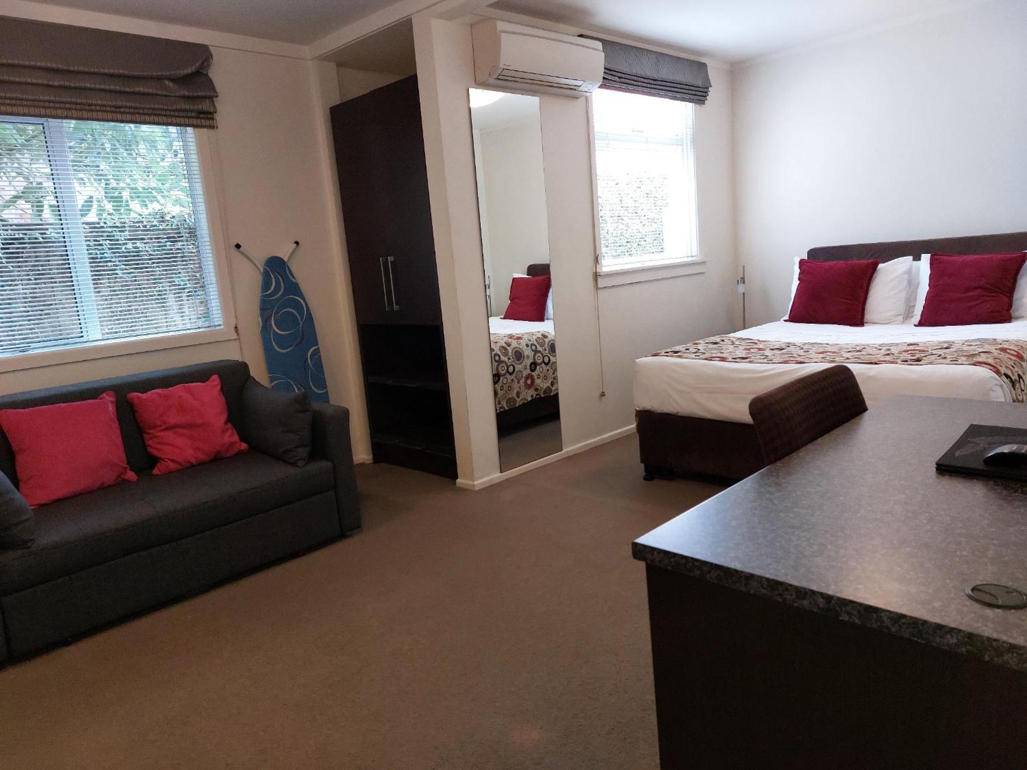 Executive Queen Room