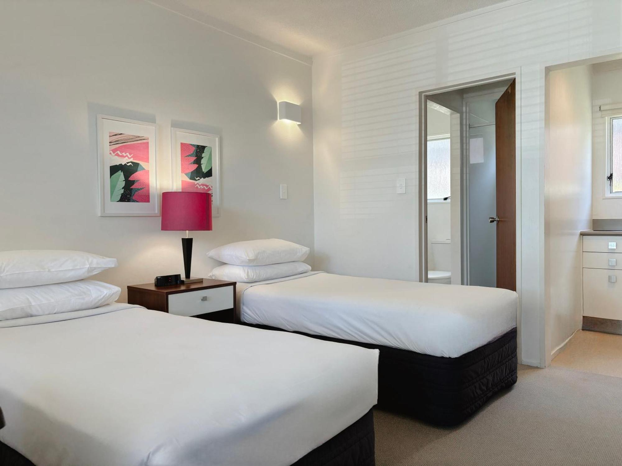 Kleines Zweibettzimmer