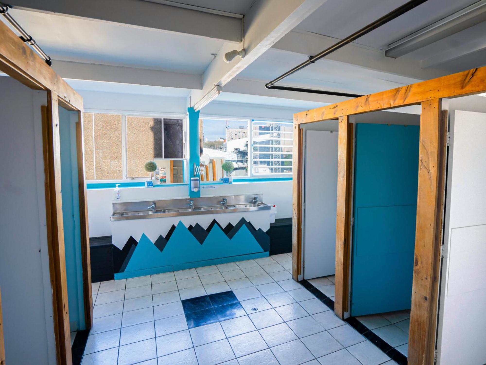 Posto letto in Dormitorio Misto con 14 Letti