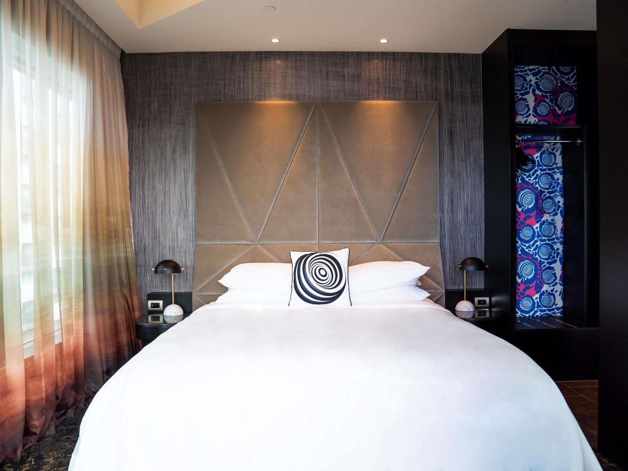 Loft King Suite with Club Signature Access