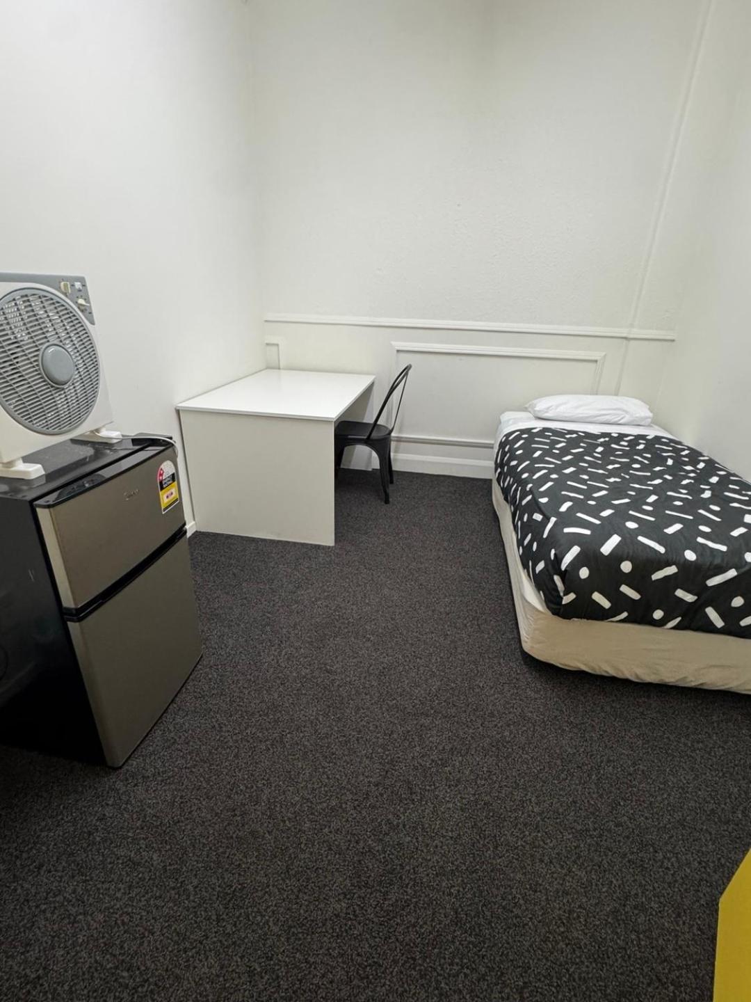 Budget Single Room No Window