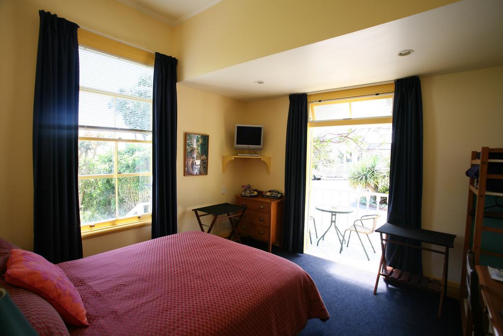 Villa Queen Bed,1221862435:JPEG