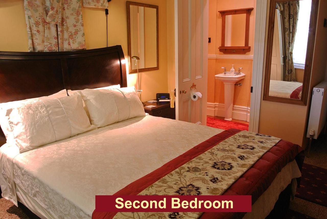 Two-Bedroom Suite
