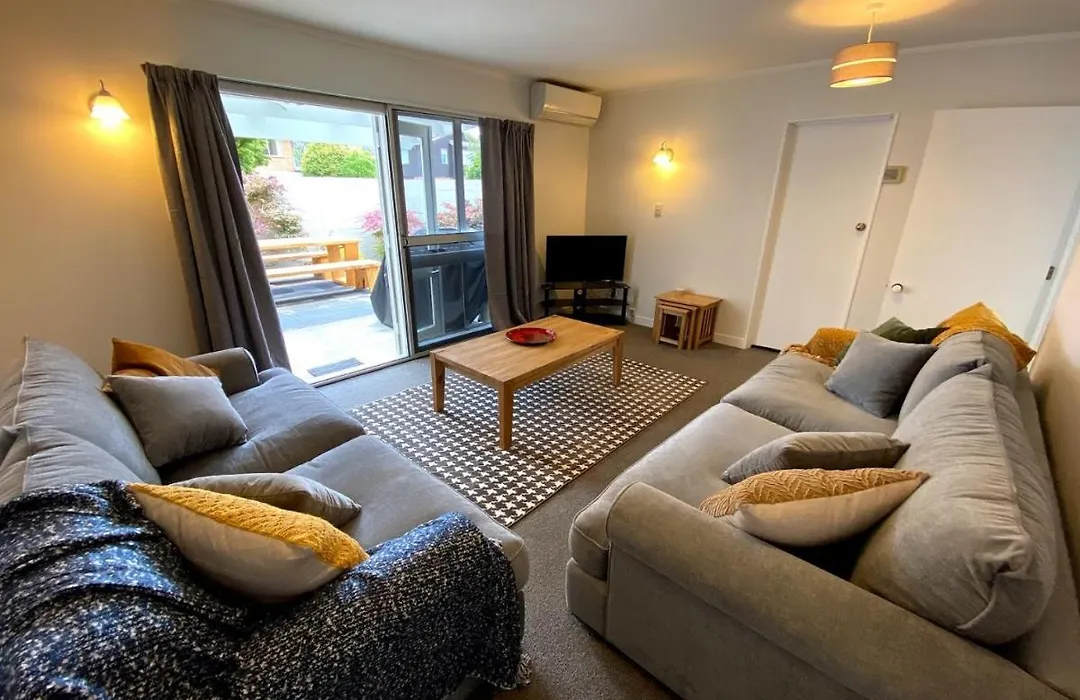Chamberlain House - 3 Bedroom House By Manly Beach-1