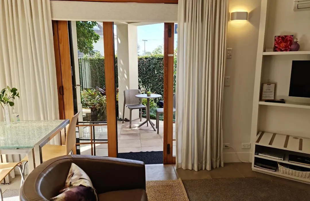 Parnell Garden Suite-1