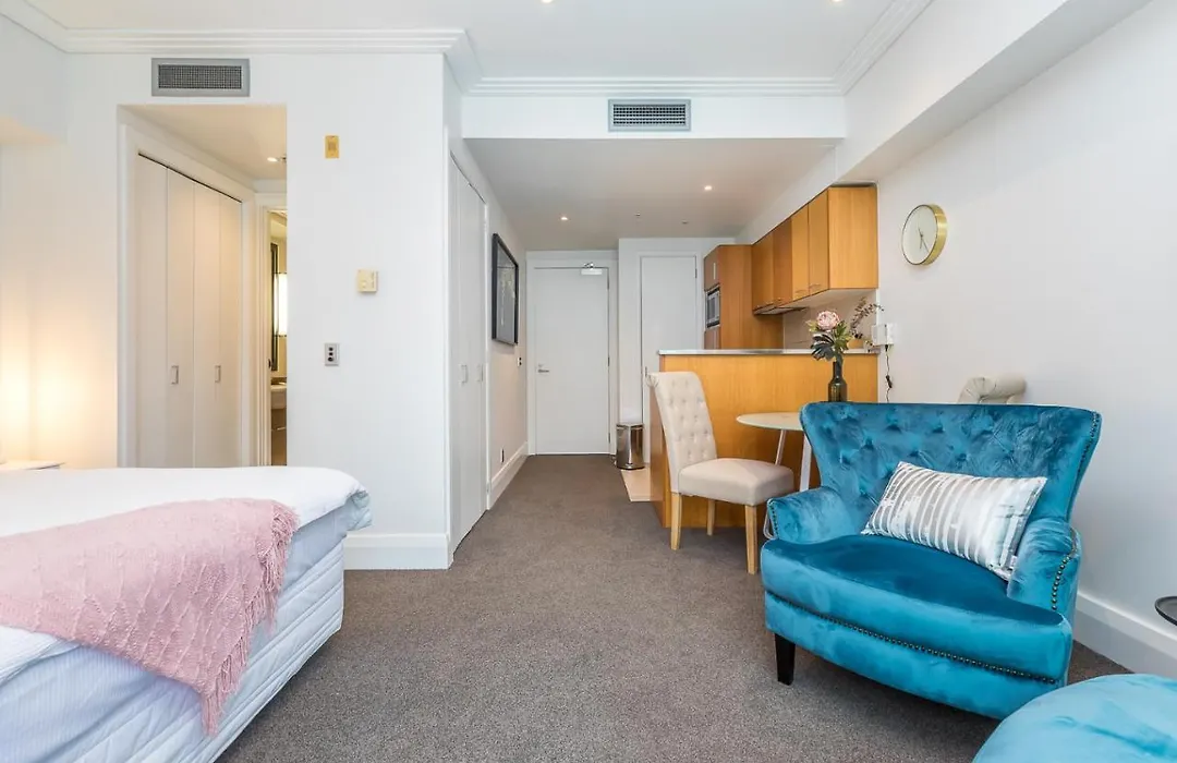 Comfortable & Cozy - Newly Furnished 'Quays'-1