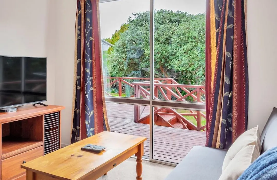 Little Self-Contained 1Br W Netflix - Parking-1