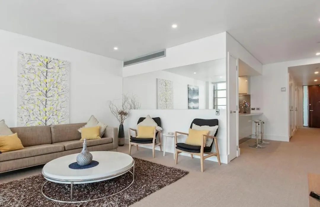Viaduct Marina Executive - Free Parking & Pool-1