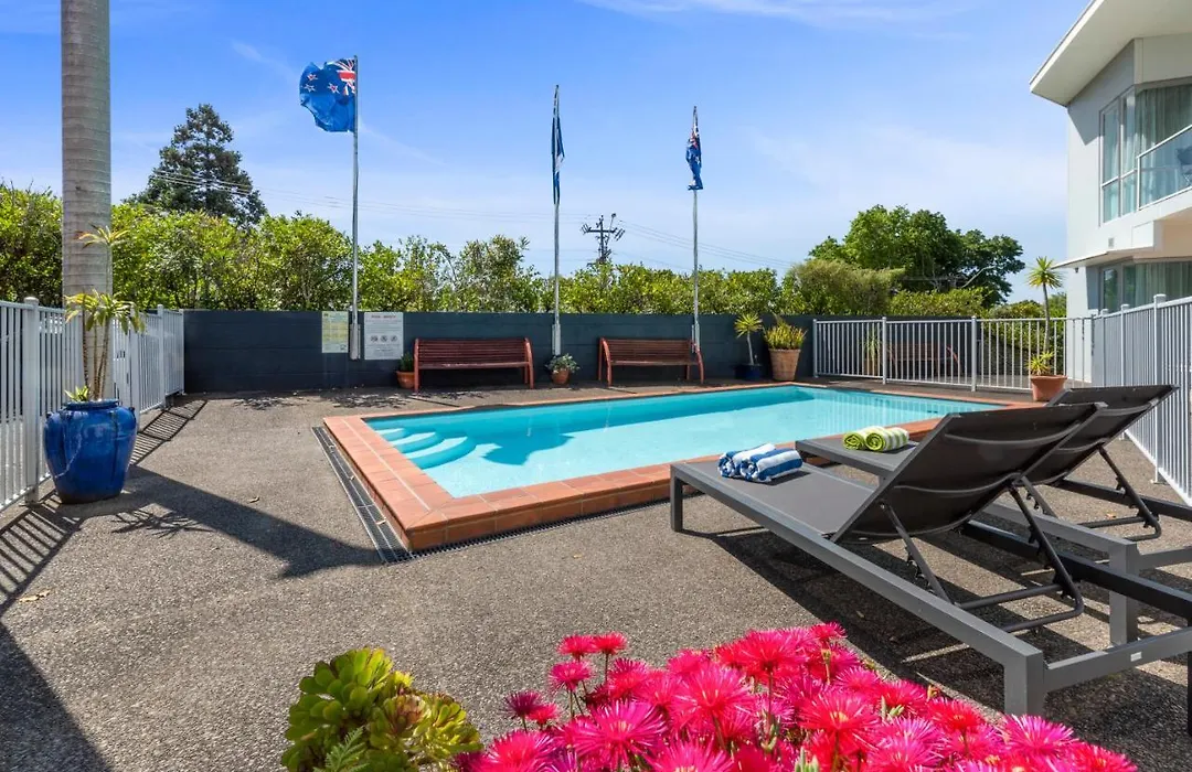 Aristotles North Shore-1