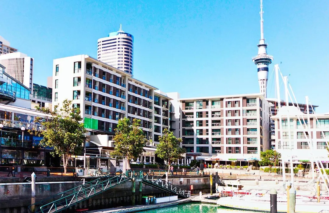 Qv Stays Central Viaduct Harbour Apartment-1