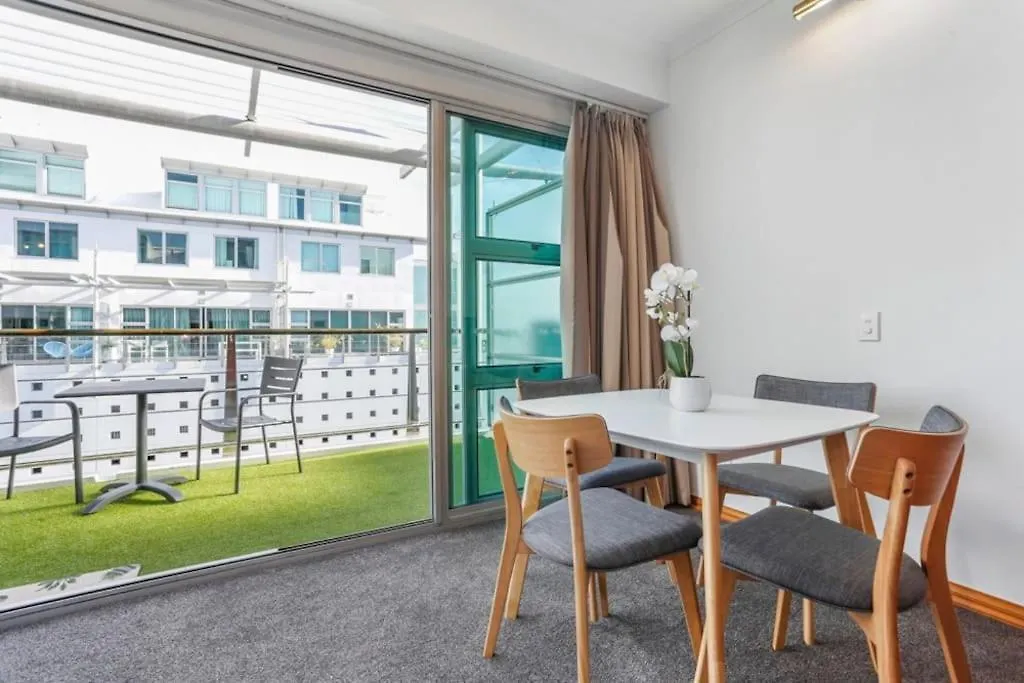 Beautifully Presented One Bedroom Apartment-1