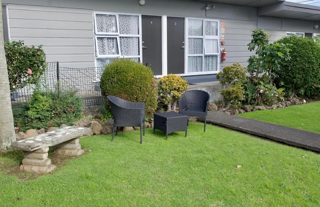 Rockfield Motel-1