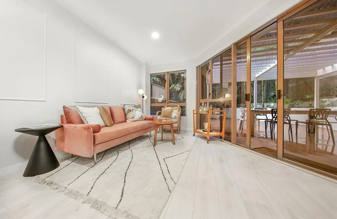 Charming 1 Bedroom Apartment In Auckland-1