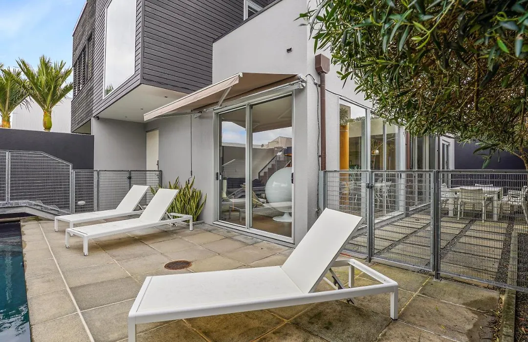 Central High-End 3Br Home In Parnell With Pool-1