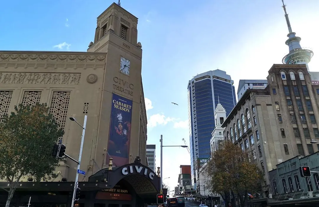 Apartment With Brilliant Views In Auckland Cbd-1
