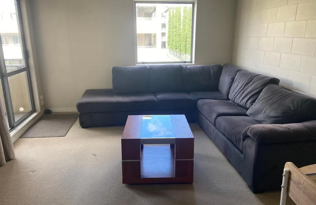 Nice And Tidy 3 Bedrooms Apartment, Free Parking-1