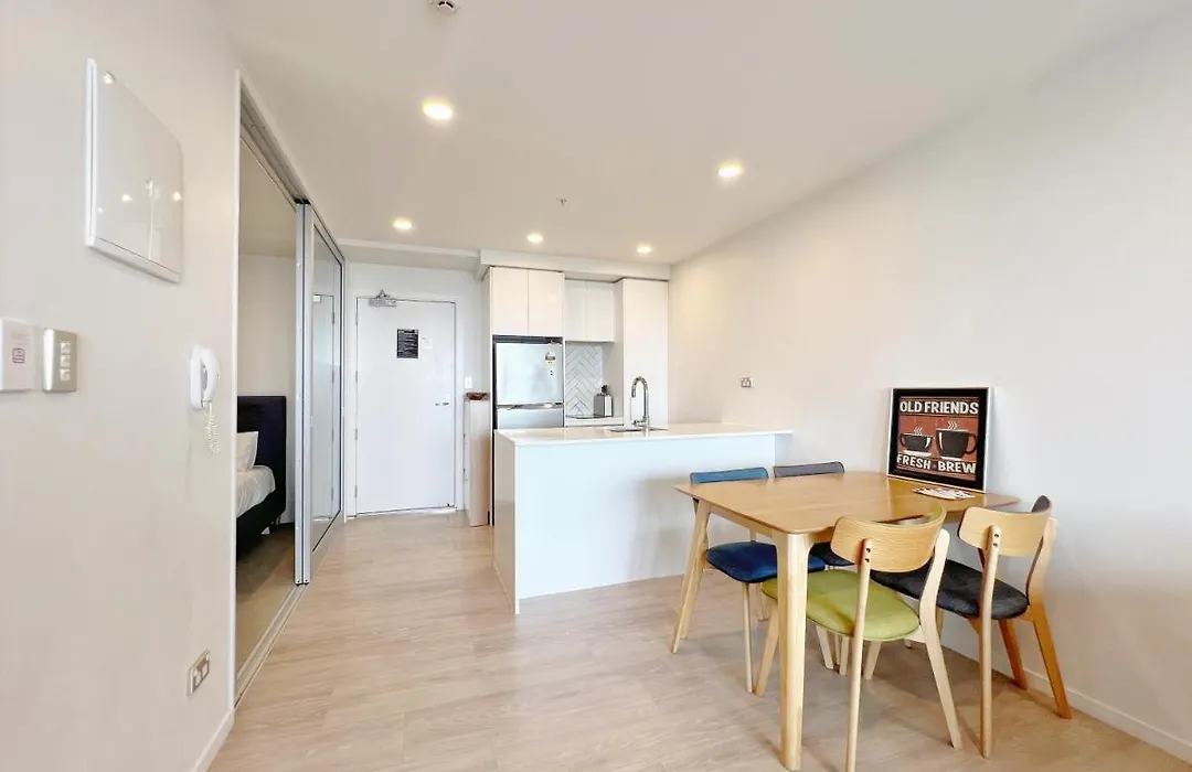 2-Bedrooms With Ponsonby Sunset-1
