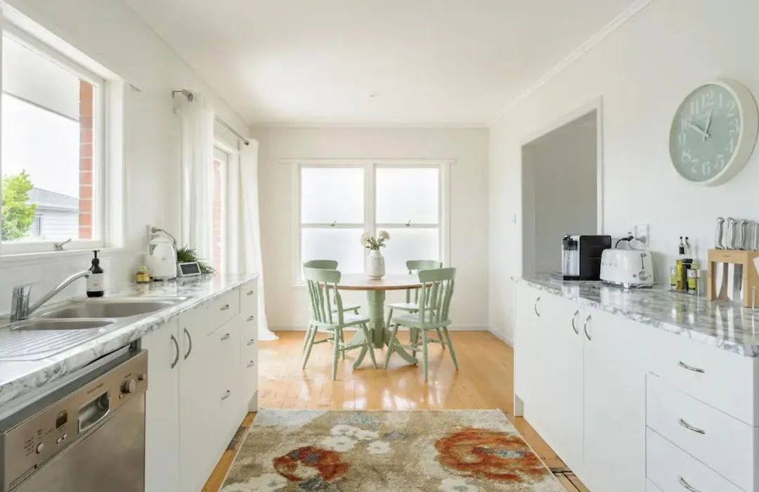 Bright & Central Home-1