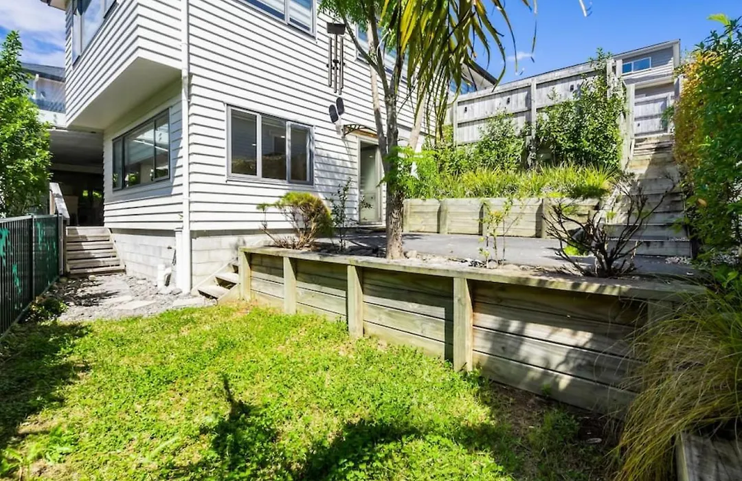 Forest View Apartment With Parking And Garden-1