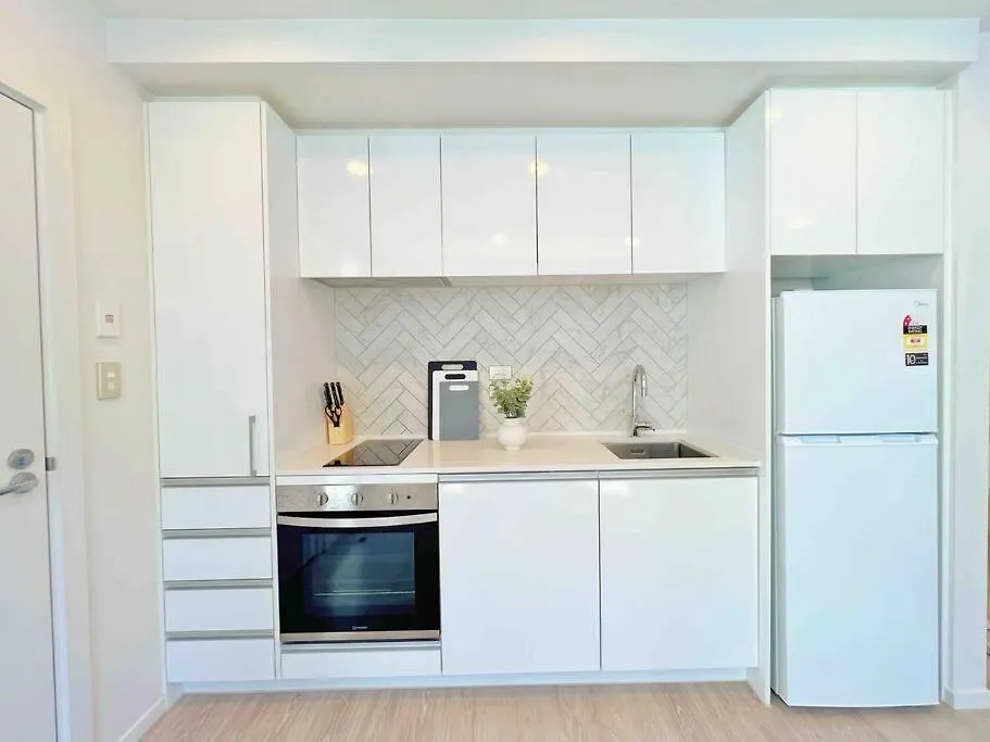 City Get Away 1-Bedroom Studio With Pool In Cbd-1