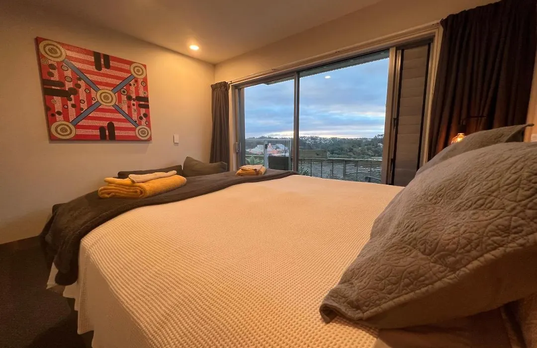 Stylish Birkenhead Point Apartment-1
