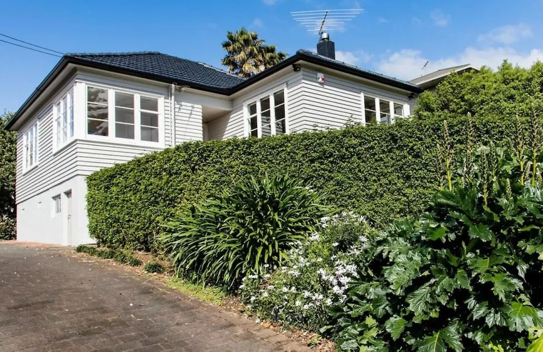 Central Akl Charmer With 2 Bedroom Wifi Netflix-1