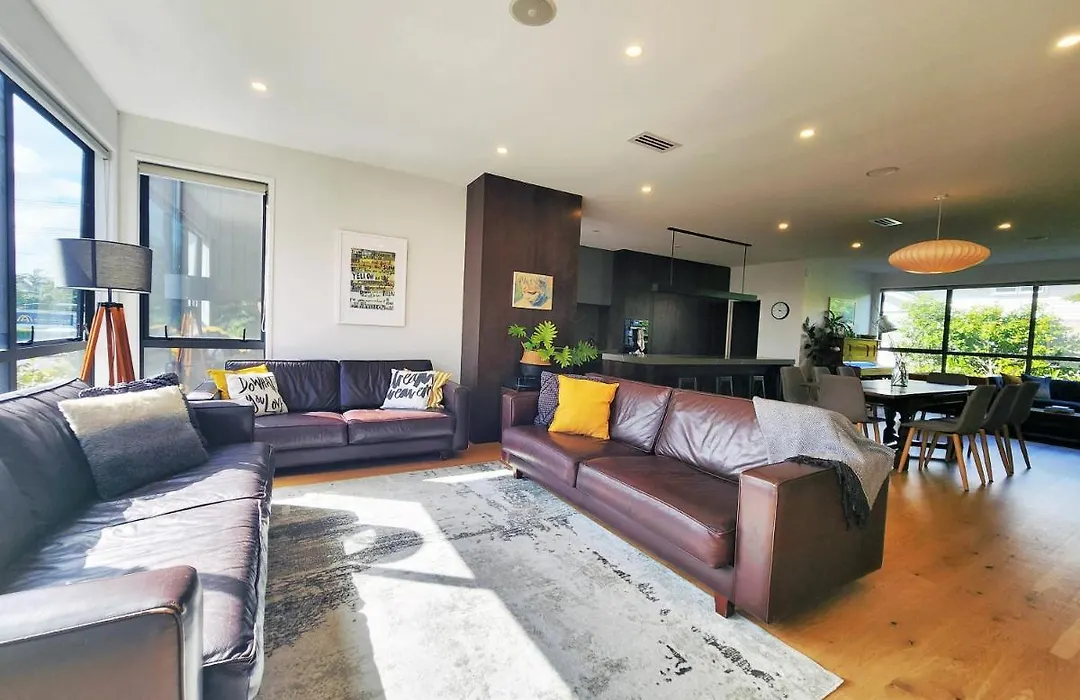 Cosy Luxury City Fringe-1