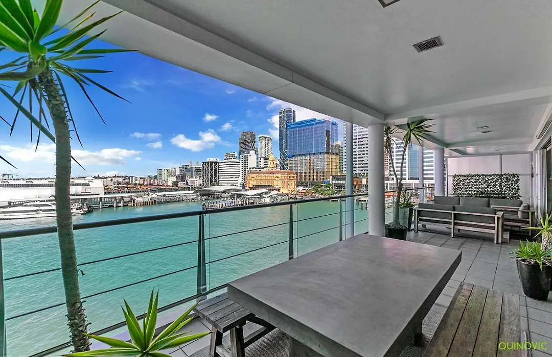 Qv Upmarket Waterfront Apartment - 787-1