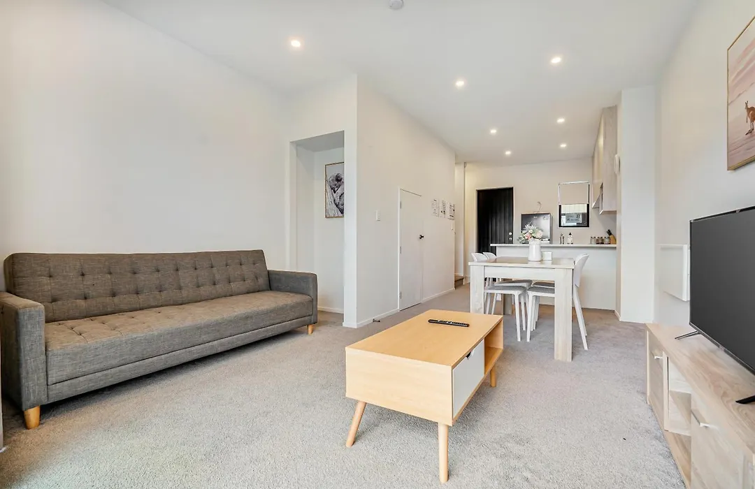Cozy Brand New Townhouse 3-1