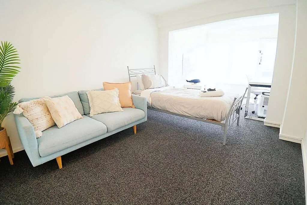 Spacious, Bright & Central Home With All Amenities-1