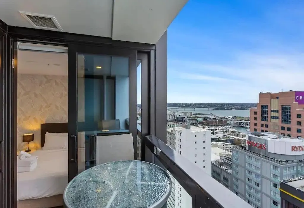 Stunning 2Br With Views Near Sky Tower Zodiak Stays-1