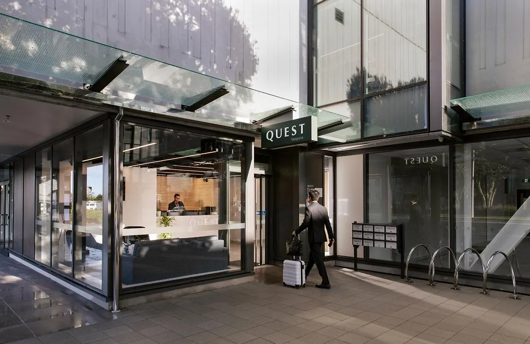 Quest Takapuna-1