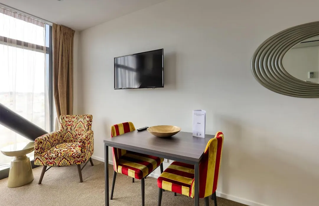 Ramada Suites By Wyndham Auckland Manukau Pacfic Centre-1