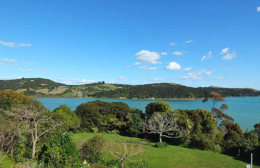 Le Chalet Waiheke Apartments-1