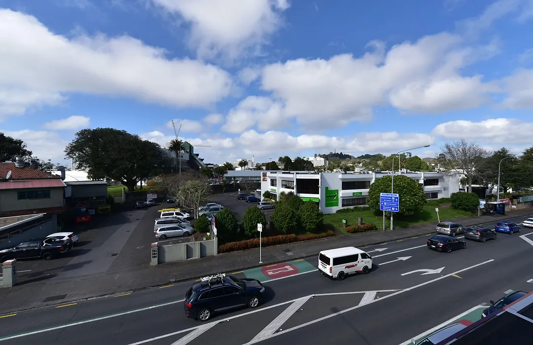 Modern Two Bedroom Epsom Apartments-1