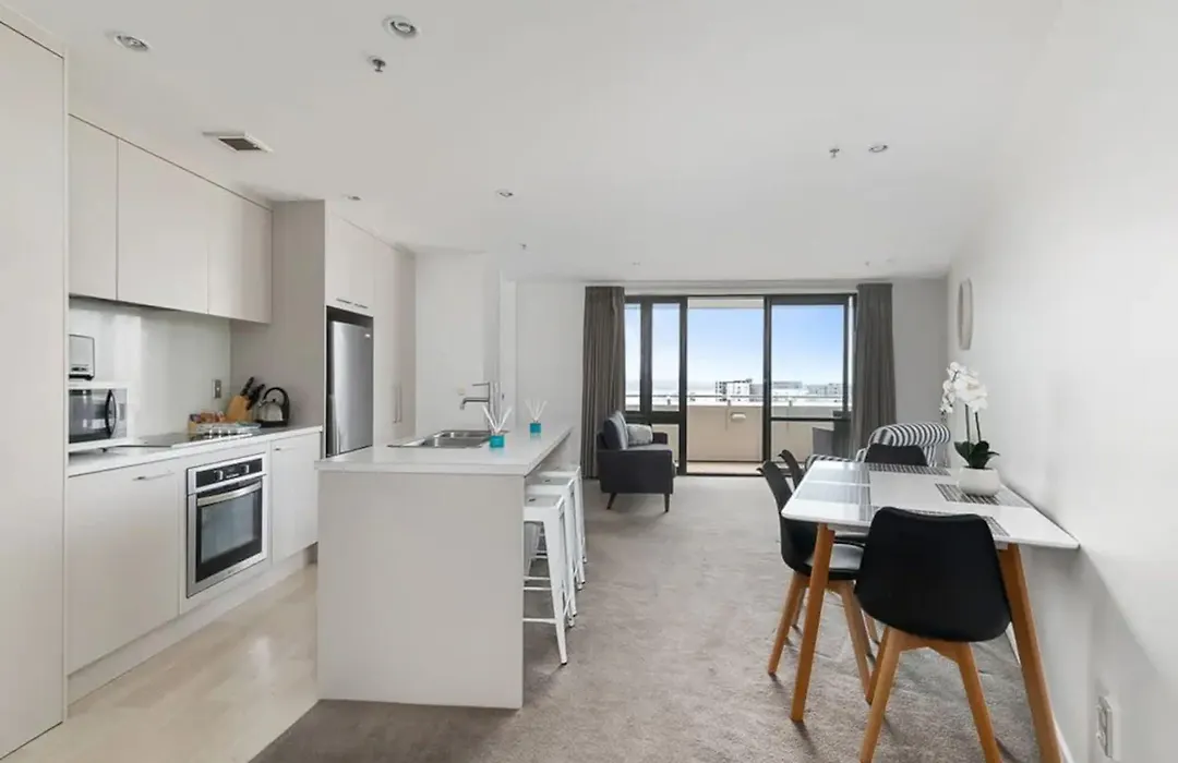 Beautiful Sky Tower View Home Near K' Road W/ Free Parking-1