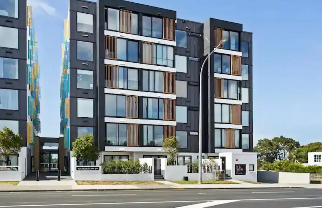 Lovely Bright Apartment - Central Takapuna!-1