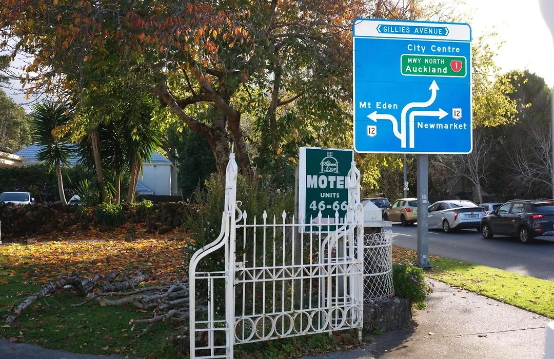 Alpers Lodge & Conference Centre-1