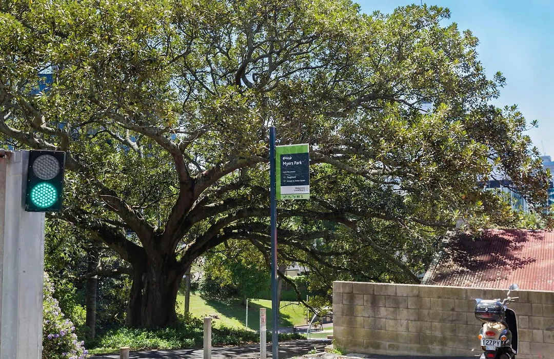 Beautiful 2Br Unit Next To Myers Park Zodiak Stays-1