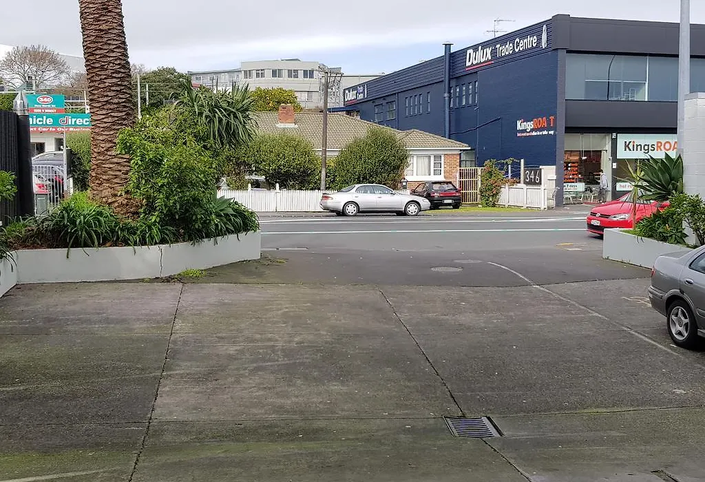 Budget Studio In Kingsland-1
