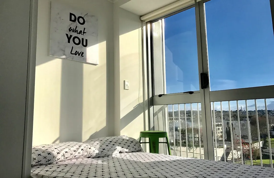 Central And Cosy 2 Bedroom Apartment-1