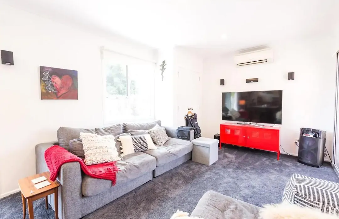 Renovated 4 Bedroom Home In The Heart Of Grey Lynn-1