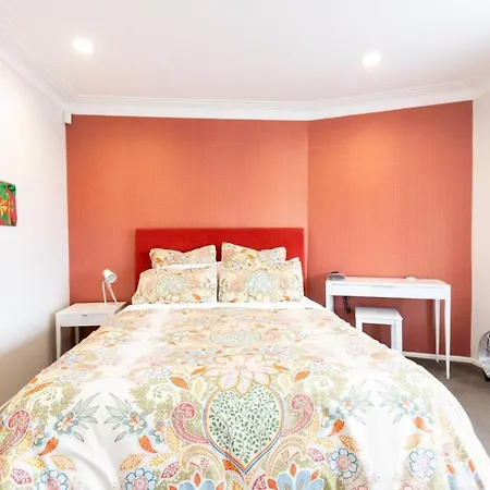 Gorgeous Family Retreat In Meadowbank With Pool-2