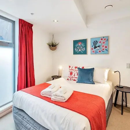 Metro Living Apt Near Skytower And Parking-2