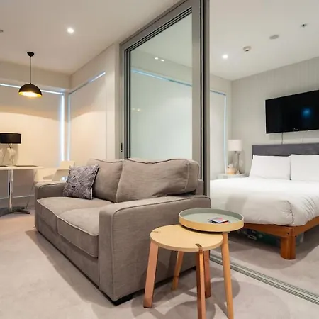 Pristine Inner-City Nest With Carpark-3