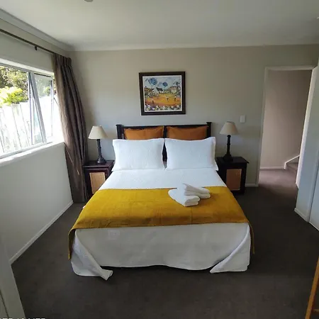 Castor Bay Homestay-3
