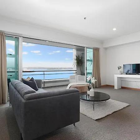 Stunning Waterfront Location On Princes Wharf-3