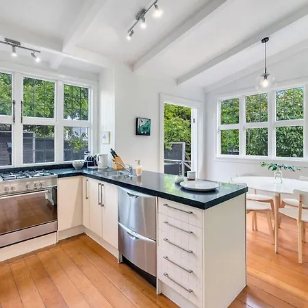 Classic Villa Retreat - Steps To Ponsonby Rd-3