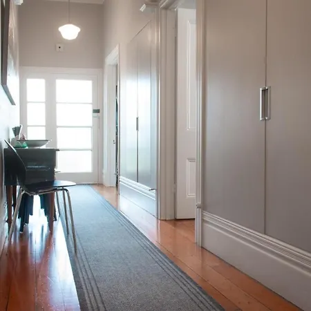 Gorgeous 2 Bedroom Guest Suite In Herne Bay-3